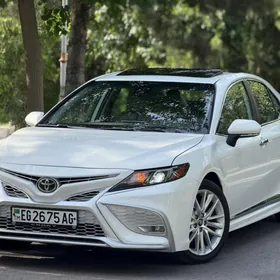 Toyota Camry 2023