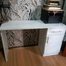стол