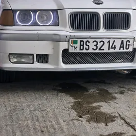 BMW 320 1992