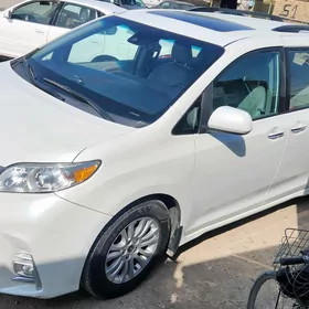 Toyota Sienna 2020