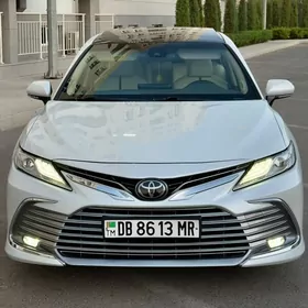 Toyota Camry 2022