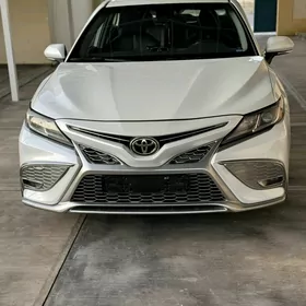 Toyota Camry 2022