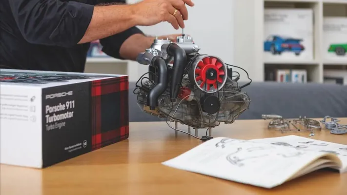 Двигатель Porsche 911 Turbo теперь можно собрать самому: выпущен конструктор в виде мотора