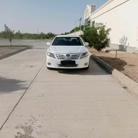Toyota Camry 2011
