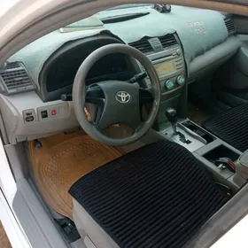 Toyota Camry 2010
