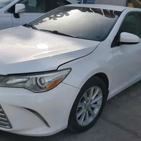 Toyota Camry 2016