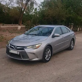 Toyota Camry 2017