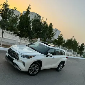 Toyota Highlander 2020