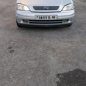 Opel Astra 2001