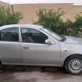 Nissan Sunny 2002