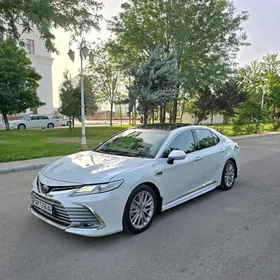 Toyota Camry 2018