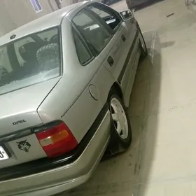 Opel Vectra 1992