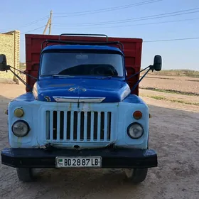 Gaz 53 1990