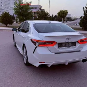 Toyota Camry 2022