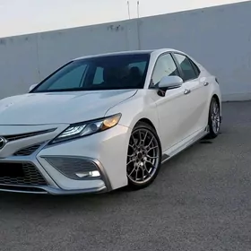 Toyota Camry 2023