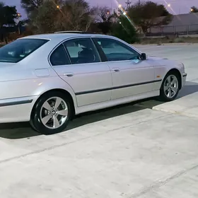 BMW E39 2001