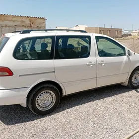 Toyota Sienna 2002
