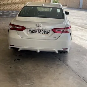 Toyota Camry 2020