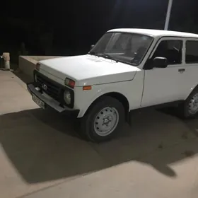 Lada Niva 2010