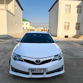 Toyota Camry 2013