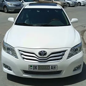 Toyota Camry 2010