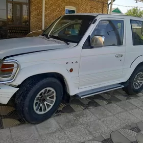 Mitsubishi Pajero 1995