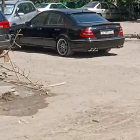 Mercedes-Benz E350 2006
