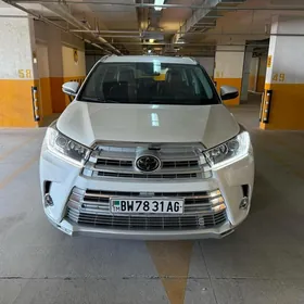 Toyota Highlander 2019