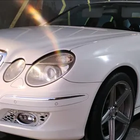 Mercedes-Benz E320 2004