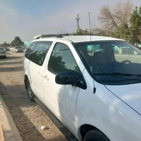 Toyota Sienna 2000