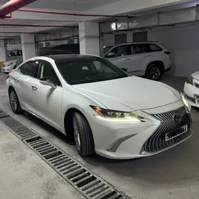 Lexus ES 350 2019