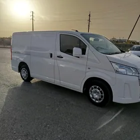 Toyota Hiace 2021