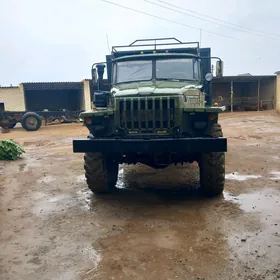 Ural 4320 1980
