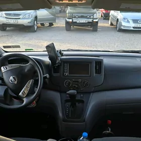 Nissan NV200 2020