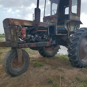 MTZ T-28 1990