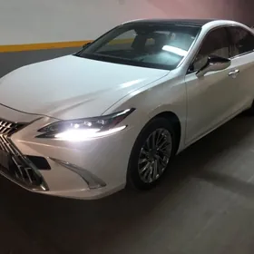 Lexus ES 350 2025