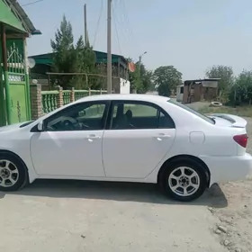 Toyota Corolla 2005