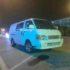 Toyota Hiace 2004