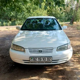 Toyota Camry 1999