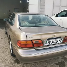 Toyota Avalon 1999