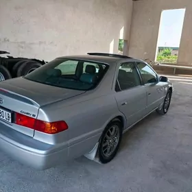 Toyota Camry 2000