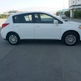 Nissan Versa 2009