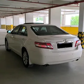 Toyota Camry 2011
