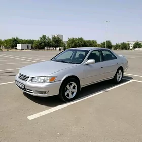 Toyota Camry 2001