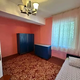 1 etaj 2 komn 11 mkr