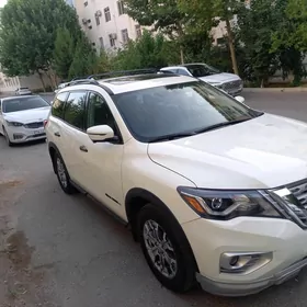 Nissan Pathfinder 2020