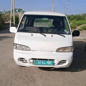 Toyota Hiace 2001