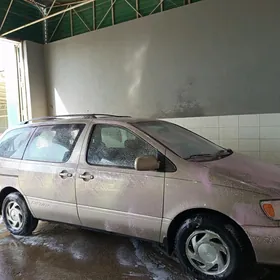 Toyota Sienna 2003