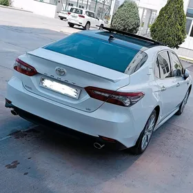 Toyota Camry 2023
