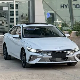 Hyundai Elantra 2025